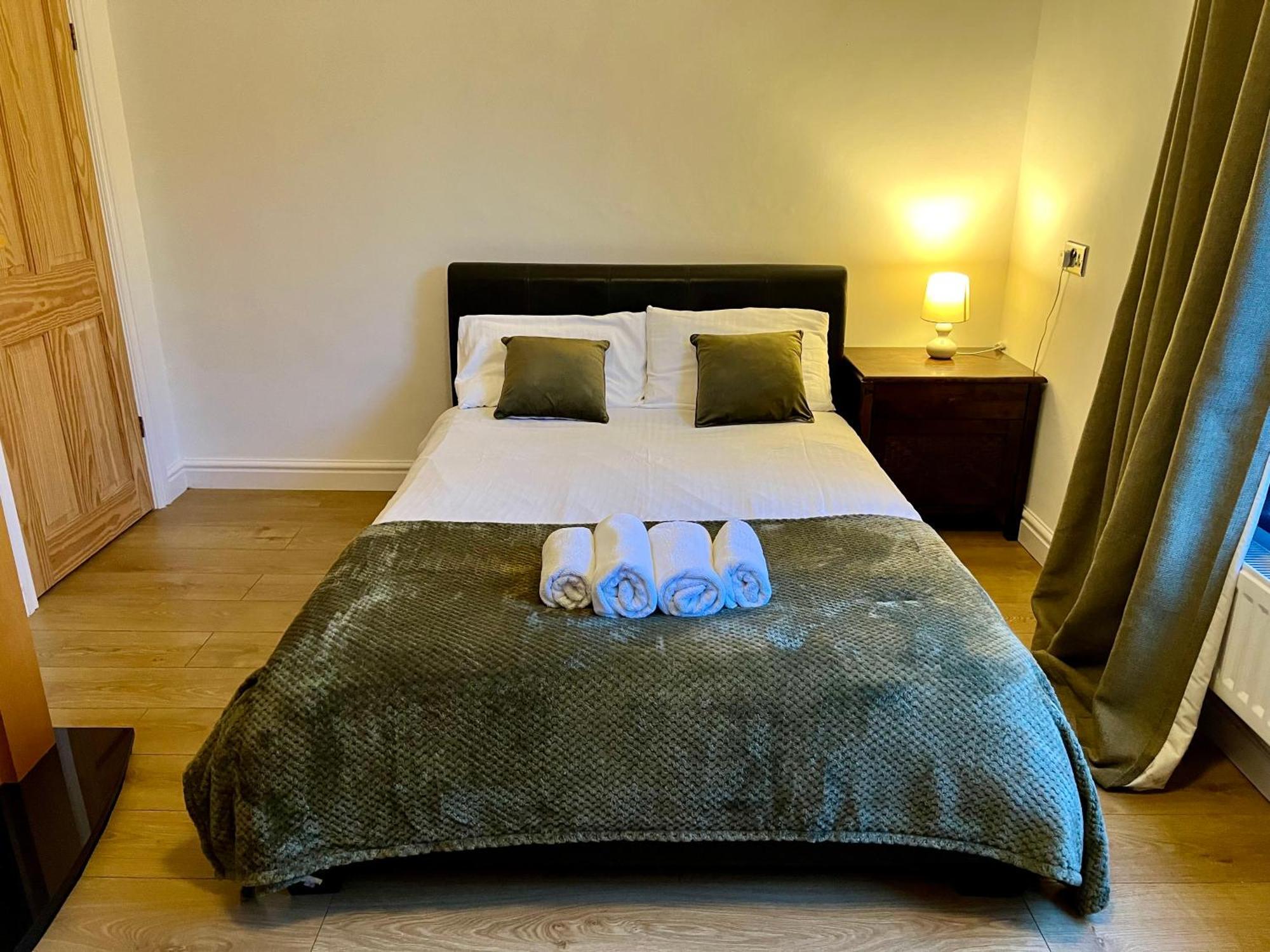 Housefield Stay, Room 4 Stoke-on-Trent Екстер'єр фото